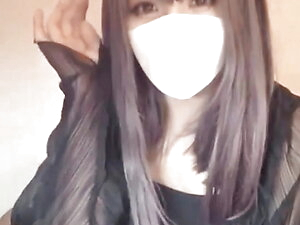 Individual shoot Video of a man's daughter who masturbates while distributing at the hotel