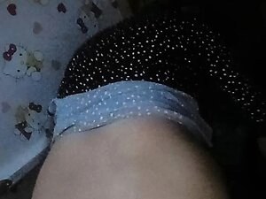 Palagi nalang sa kwarto mag masturbate ang reyna kahit mag isa at walang kasama.