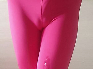 Sissy in pink gym leggins cumshot