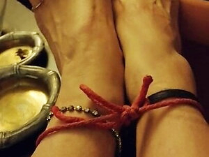 Macarena, love tied toes, do you?
