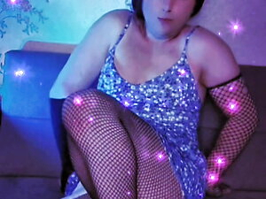 Hey guys, i am a crossdresser with you again on my new video. I am uploading one or two videos everyday and also i am improving skills, performance and clothing for to deserve your attention and love you can always support me with dresses what you want me